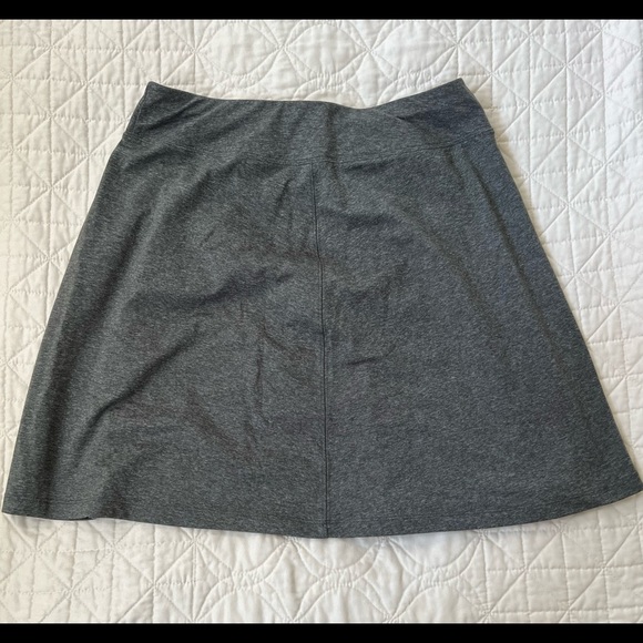 Stretchy gray REI skirt - Picture 2 of 3